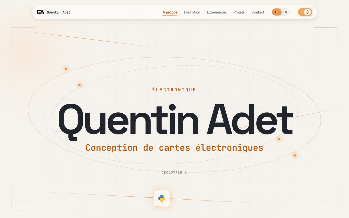 Page d’accueil claire du portfolio de Quentin Adet